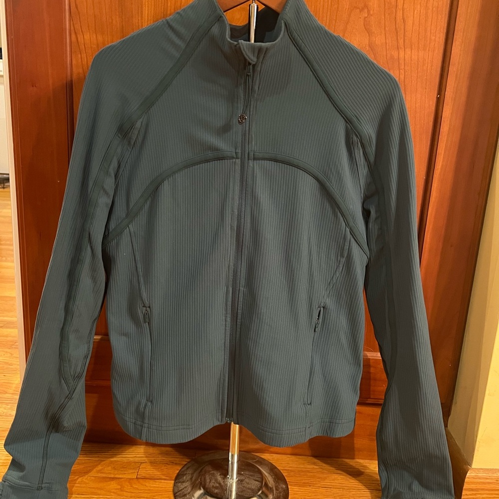 Lululemon Ribbed cropped define jacket